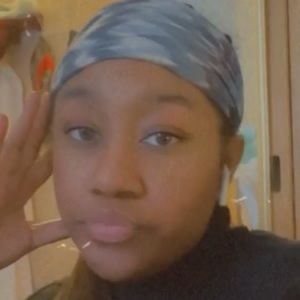 Meet your Posher, Samaia